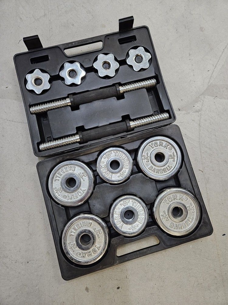 YORK 30 LB ADJUSTABLE CHROME DUMBBELL SET IN CARRYING CASE