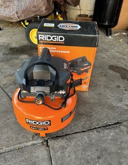 RIDGID 6 Gal. Portable Electric Pancake Air Compressor