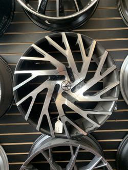 AZARA WHEELS 22” 5x114.3