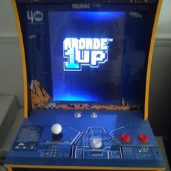ARCADE SPACE INVADERS GAME