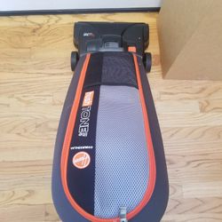 COMMERCIAL HOOVER HEAVY DUTY  , VACUUM WITH AMAZING POWER SUCTION  , WORKS EXCELLENT  , IN THE BOX 