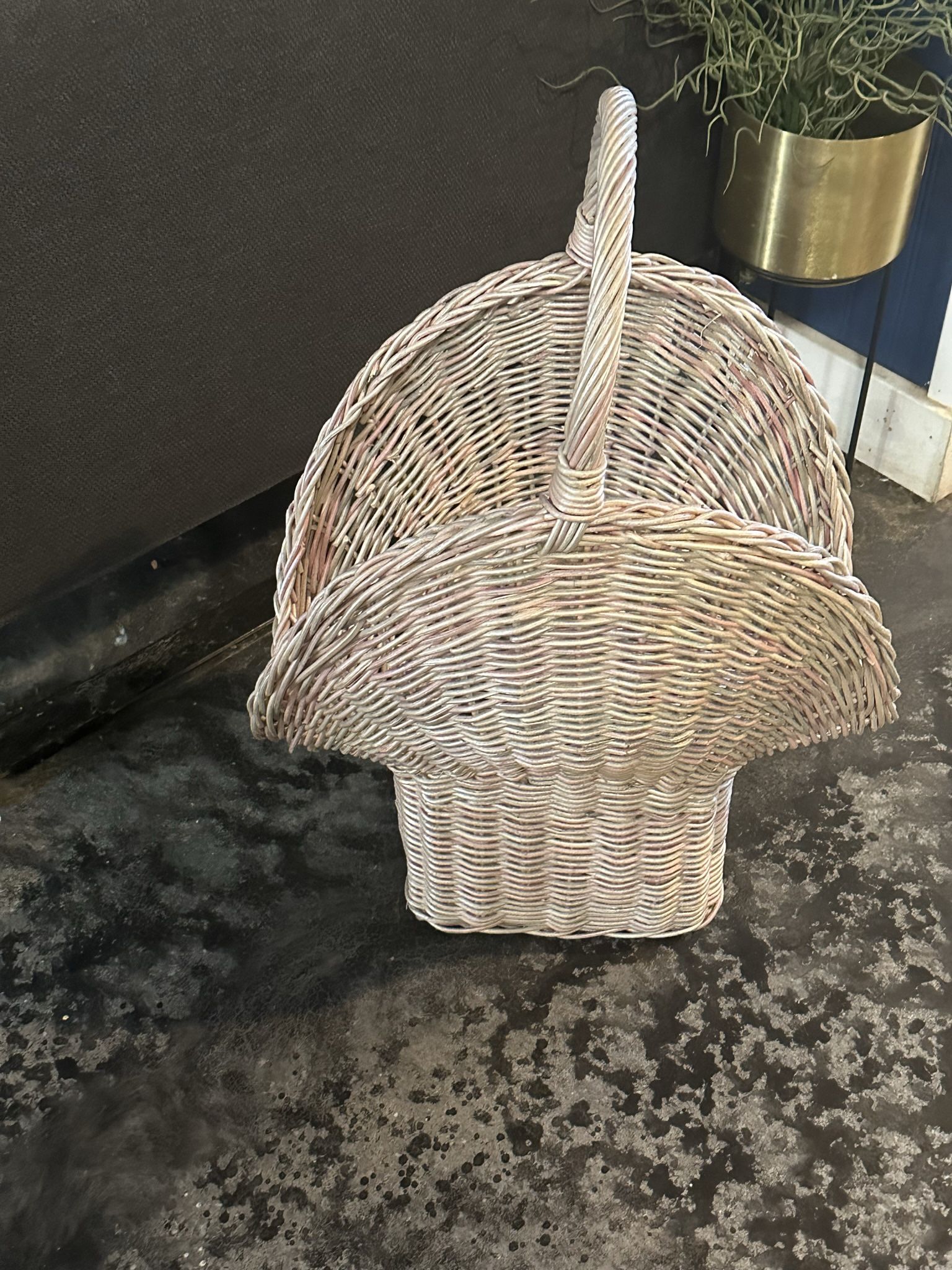 Vintage Boho / Coastal Shiny Pastel Wicker Scalloped Shell Basket