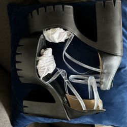 Black Platform Chunky heels