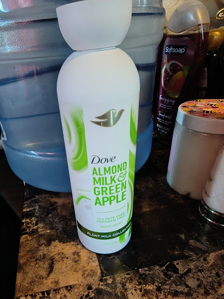 Dove Beauty Plant Milk Cleansing Body Wash - Almond Milk & Green Apple - 17.5 fl