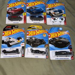 Hot wheels 6 car set