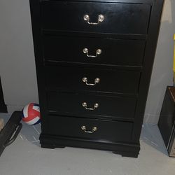 Black Chest Drawers