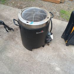 Oil-less Turkey Fryer