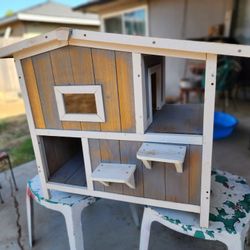 Small Cat/Dog House