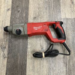 Milwaukee 5262-21 8Amp Corded 1” SDS D-Handle Rotary Hammer