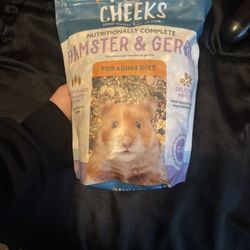 Full Cheeks Hamster & Gerbil Food