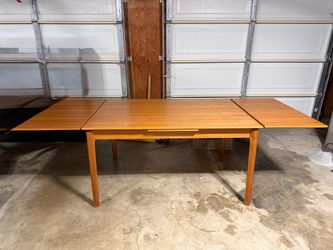 Mid-Century Modern Teak Extension Dining Table with 5 Chairs