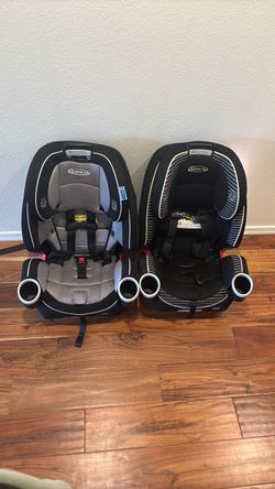 2 GRACO 4Ever 4-in-1 Convertible Car Seat