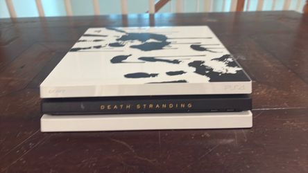 PS4 Pro - Death Stranding Edition