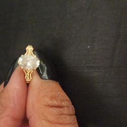 Gold Ring Cuic Zirconia Stone