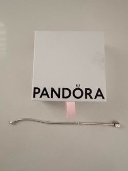 Girls pandora bracelet 7 inches