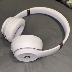 Beats Solo 4 Headphones