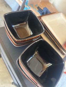 Square  Bowls and Plates Set