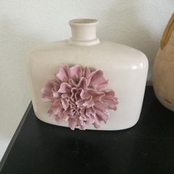 $ Vase (  Tan With Flower)