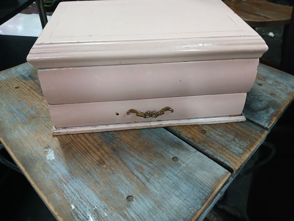 Antique  Jewelry Box  $25