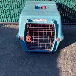 Deluxe Bari Kennel