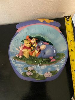 PLATO ANTIGUO DE PORCELANA FILETEADA