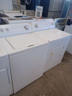 Whirlpool top load washer and electric dryer set