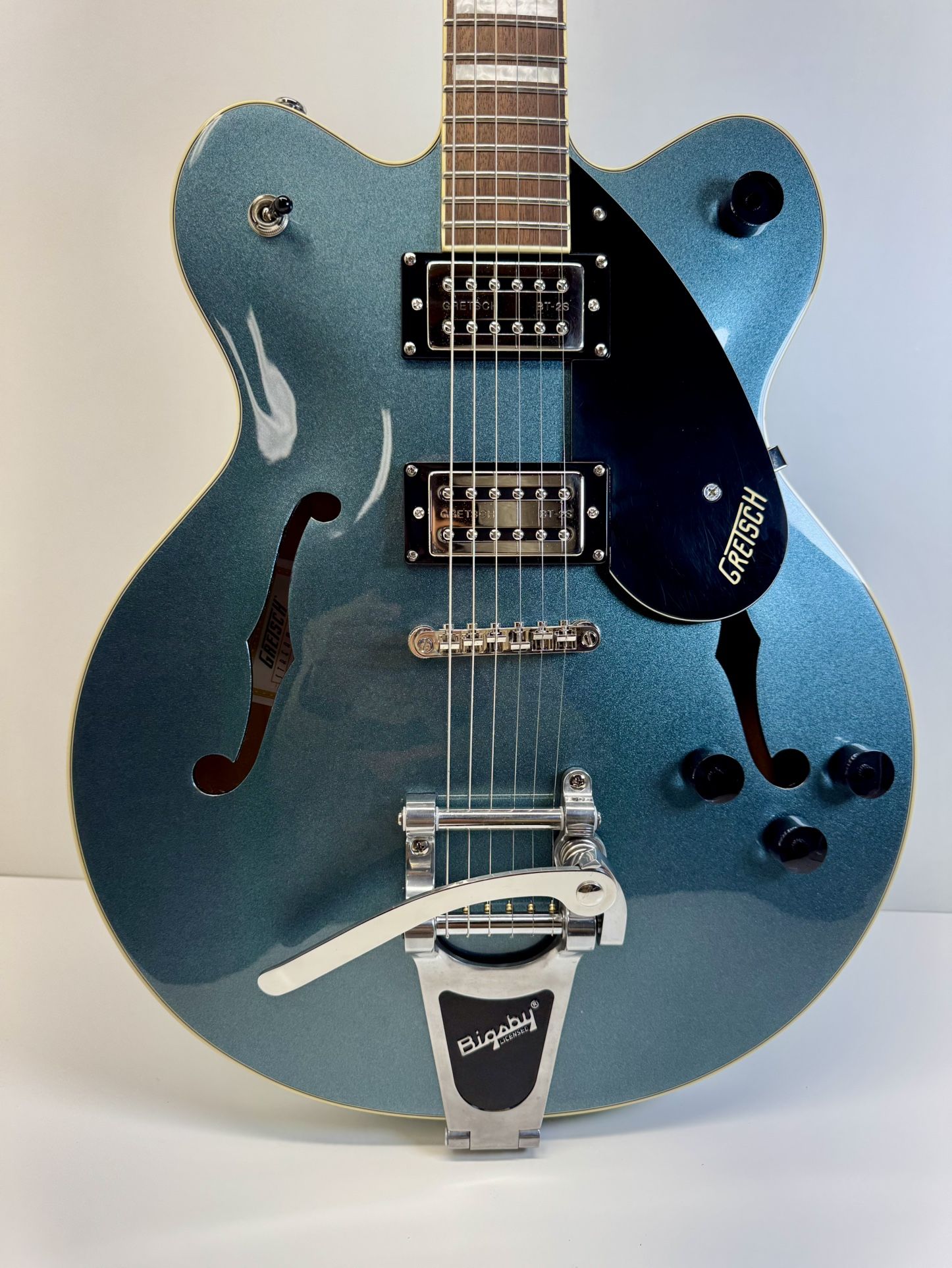 Gretsch G2622T Streamliner Center Block Double-Cut with Bigsby Electric Guitar in Metallic Gunmetal Blue.