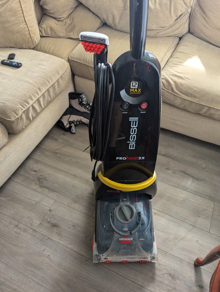 Bissell Proheat 2X Steam Cleaner