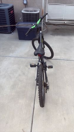 Boys Mountain Bike looks Good works Great