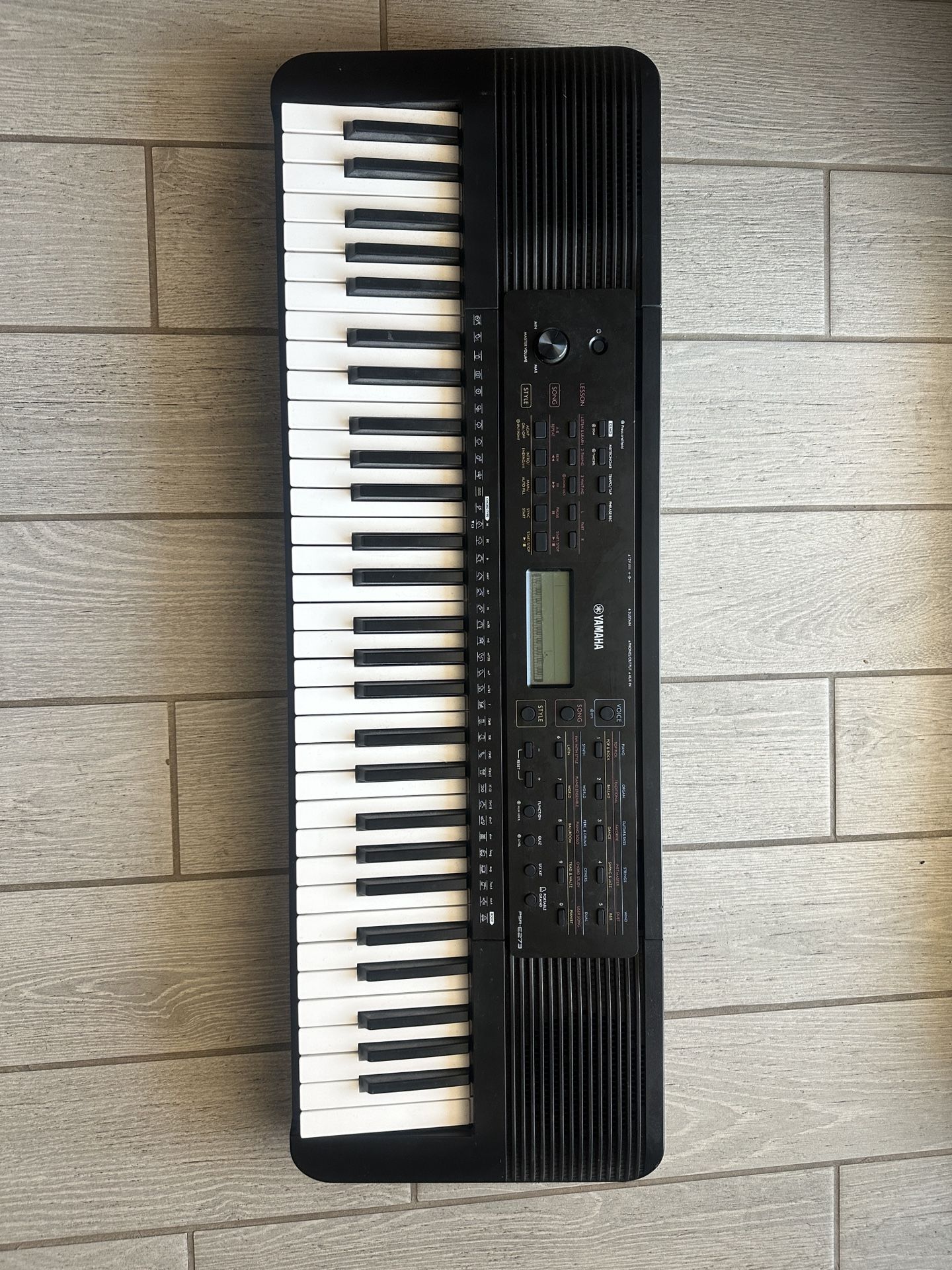 yamaha psr e273 keyboard