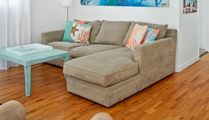 L Shaped Couch/Sofa