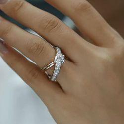 Gorgeous Two Toned Ring