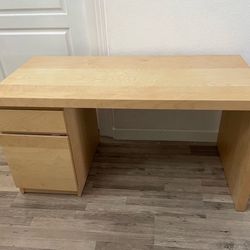 Office desk computer desk with great Condition