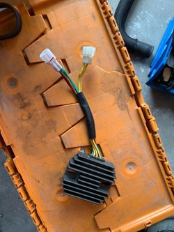 Suzuki gsxr voltage regulator