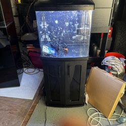 32 Gallon Bio Cube With Accessories And Stand