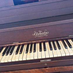 Upright piano in perfect working order FREE