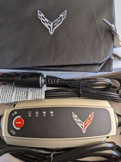 Corvette C 8 Battery Charger