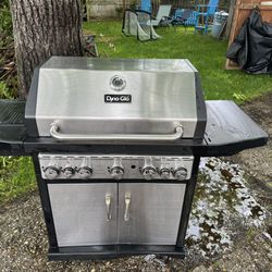 Large Dyna-Glo Gas Grill With Cover