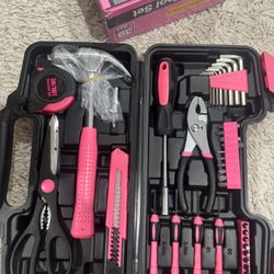 Pink 39-Piece General Tool Set - New In Box