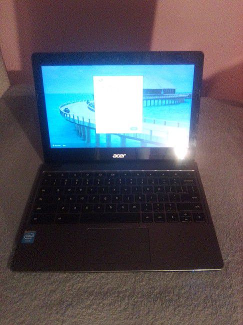 Acer C720 Chromebook 