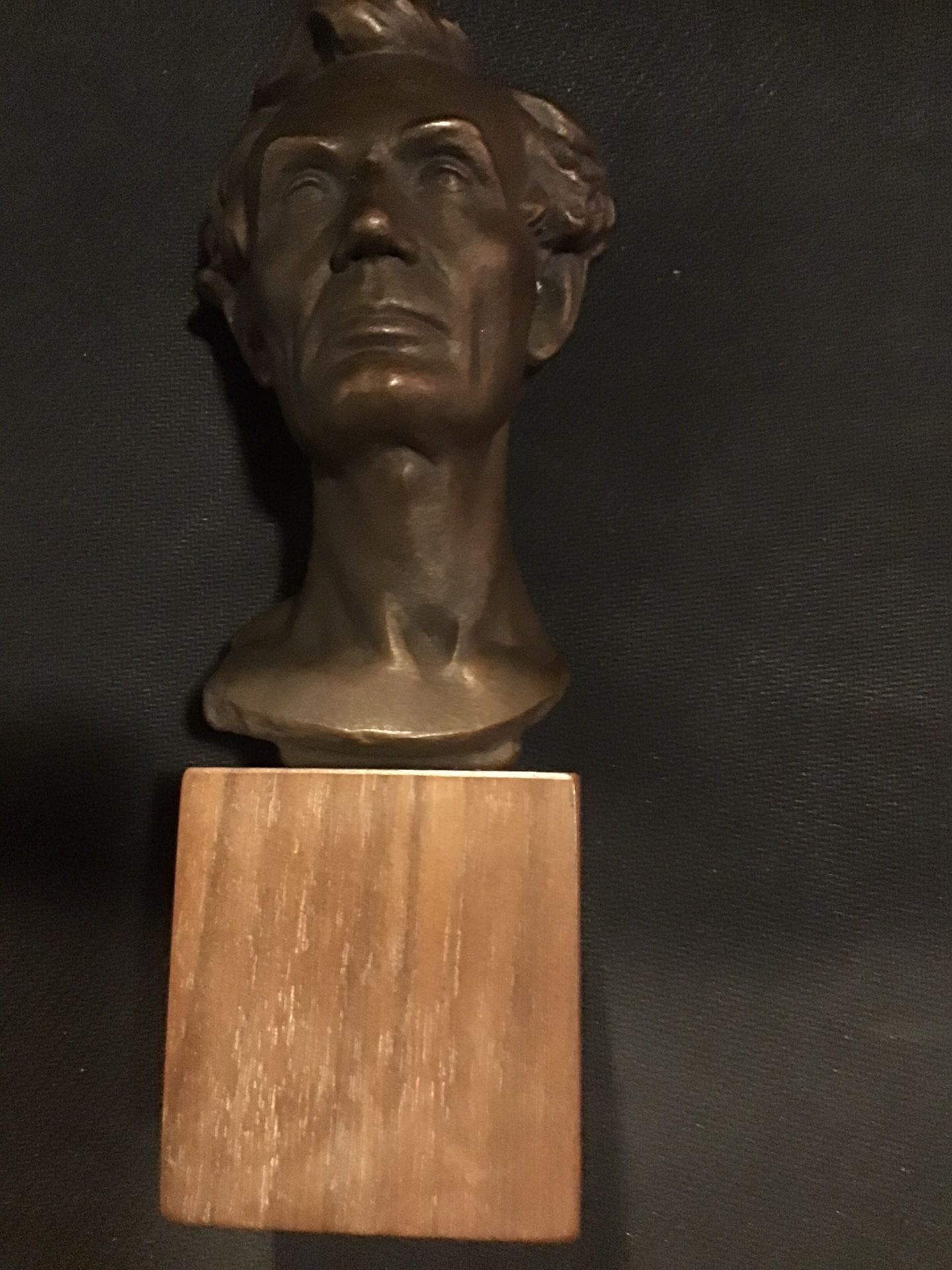 Abraham Lincoln mini bust