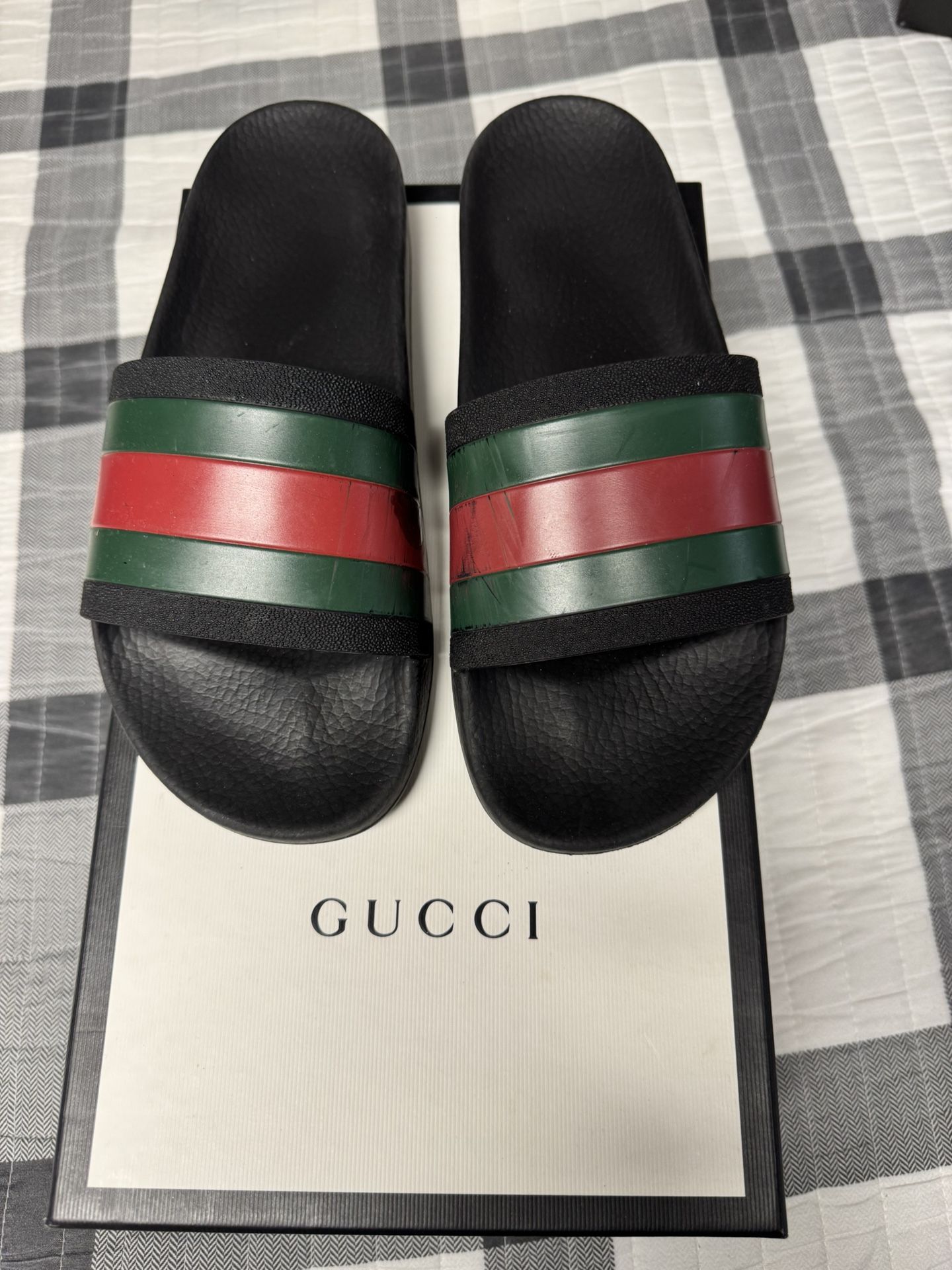Worn Gucci Slides Size 8.5/9 Throw Offers $$$