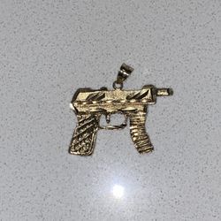 10k Gold Machine Gun Pendant 