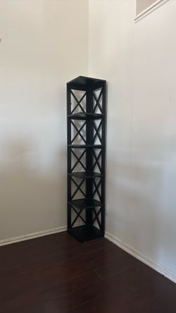 Corner shelf