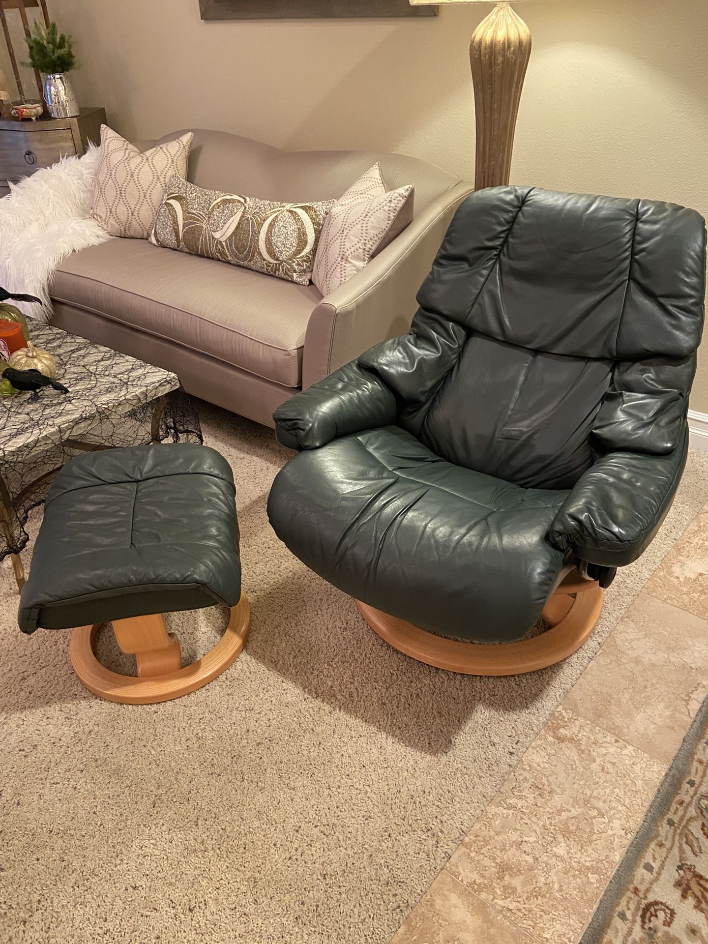 Ekornes Stressless Recliner & Ottoman 