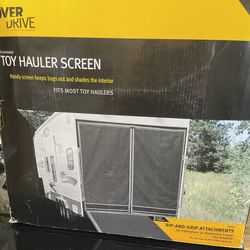 Toyhauler Screen