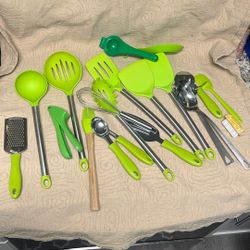 Green Plastic Cooking Utensils