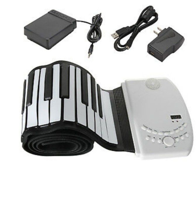 88 Keys Flexible Foldable Electric Digital Roll up Piano Keyboard w/Pedal ,110V