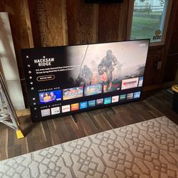 💥 VIZIO 70” 4K QLED Smart TV (M7 Series) – Used Like New 💥
