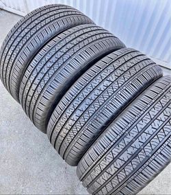 235/55/19 Continetal vendo un set de llantas usadas excelente condiciones de vida las 4 ✅🤩I am selling a set of used tires, all 4 in excellent living